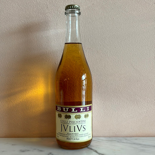 Bulli Colli Piacentini "Julius" Frizzante, Emilia-Romagna, Italy NV