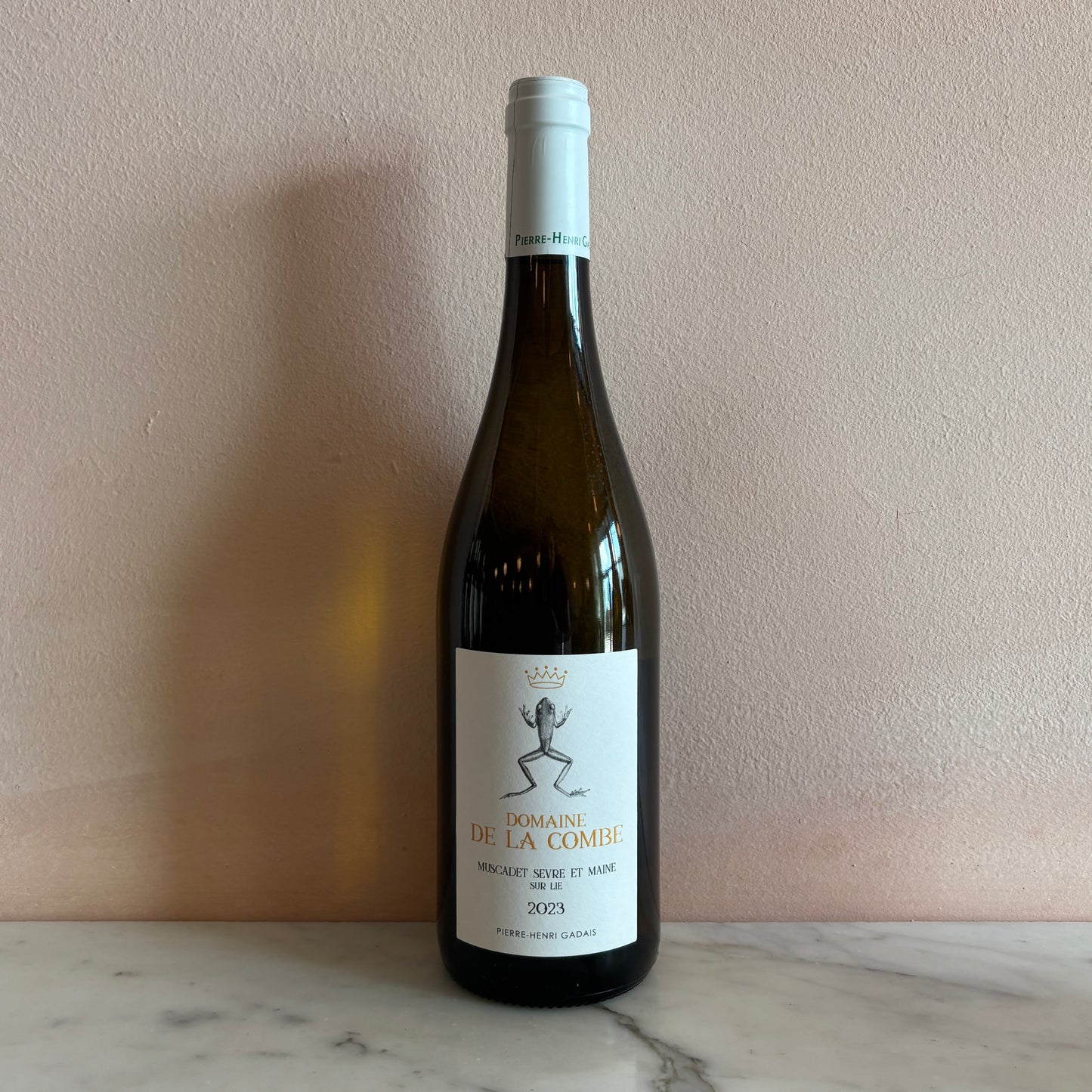 Domaine de la Combe "Muscadet Sèvre et Maine sur Lie" Loire Valley, France 2023